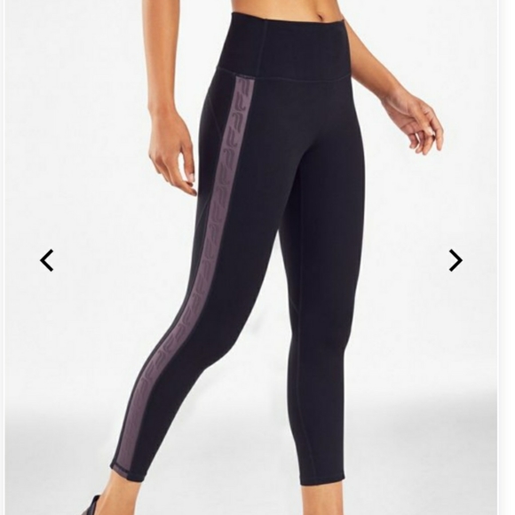BNWT Fabletics capri - Picture 1 of 5